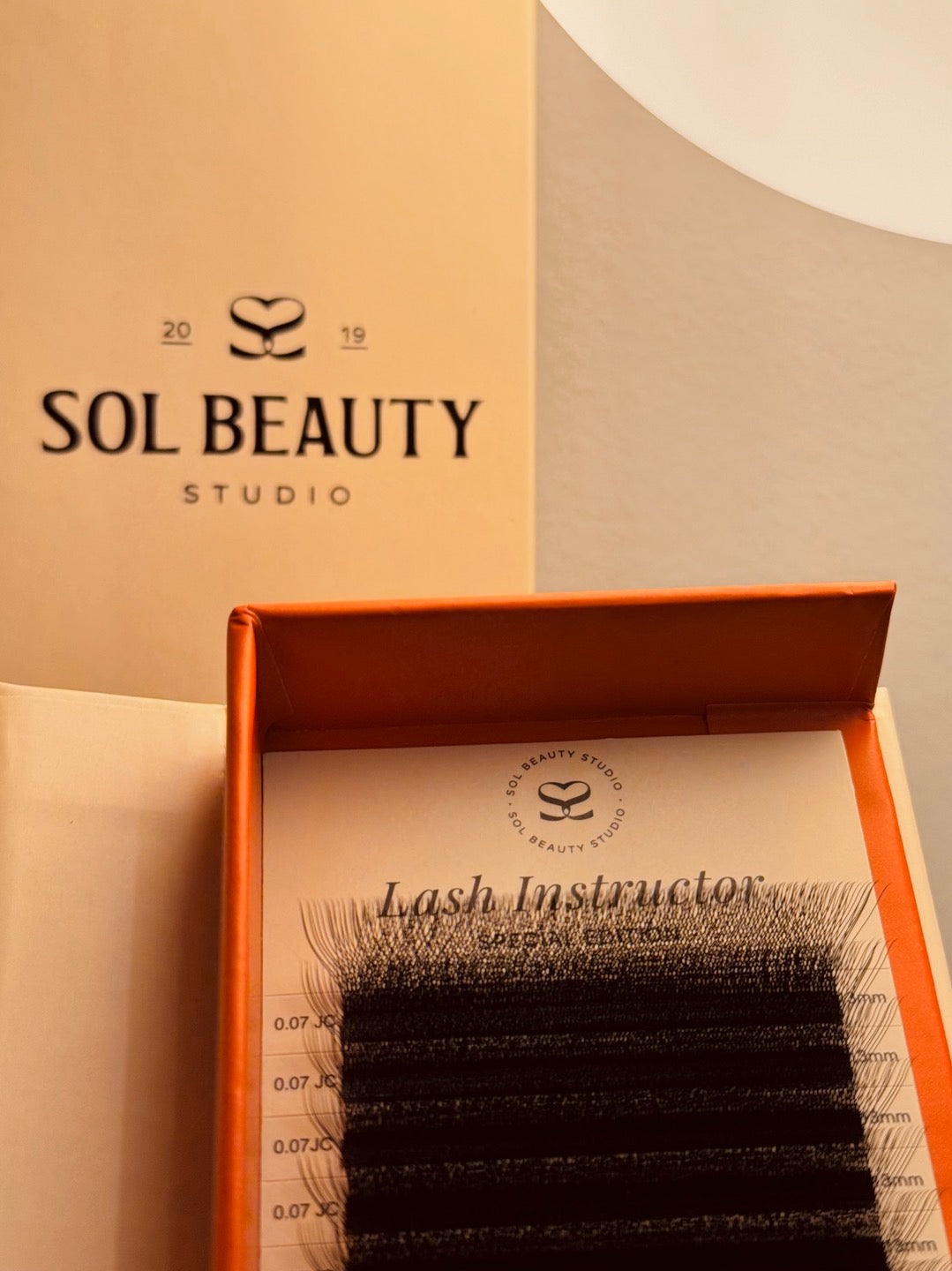 Pre-made 4D YY Volume Lashes